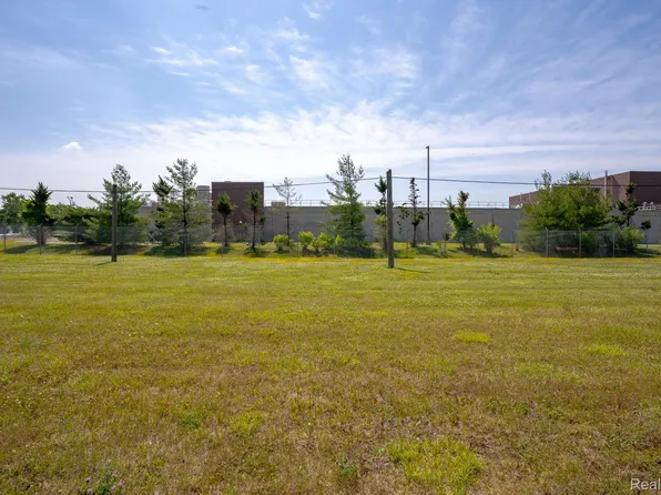 769 S Liddesdale St, Detroit, MI 48217