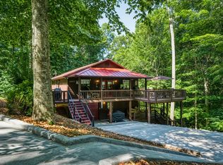 1407 Cherokee Rd, Byrdstown, TN 38549