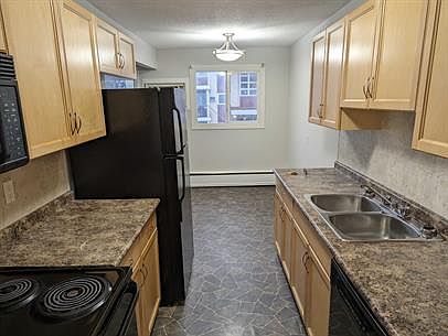 5th image of 1811 8th Ave N #21