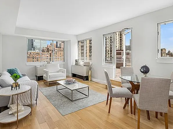308 E 38th St #1718C, New York, NY 10016
