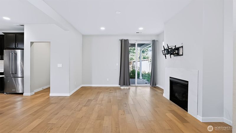 2nd image of 18801 124th Avenue SE