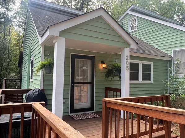 205 Harbor Dr, Anderson, SC 29625