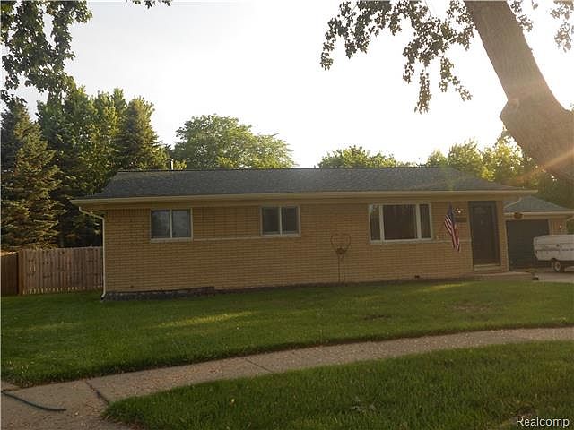 1st image of 39341 Surrey Heights Ct