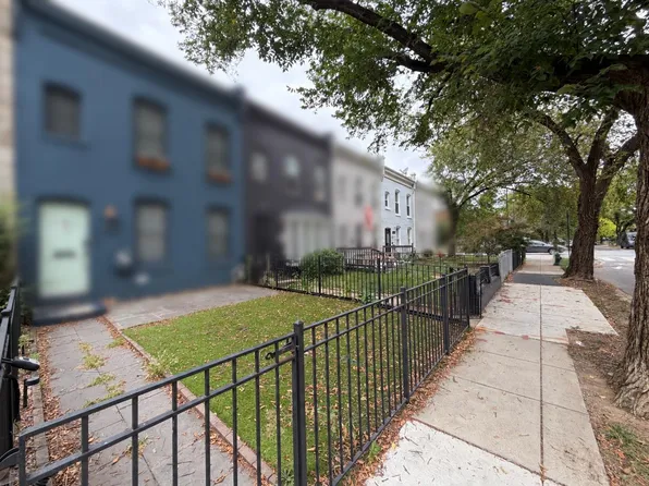 203 17th St SE, Washington, DC 20003