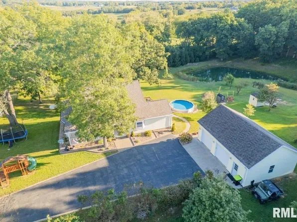 298 Townhall Rd, Metamora, IL 61548