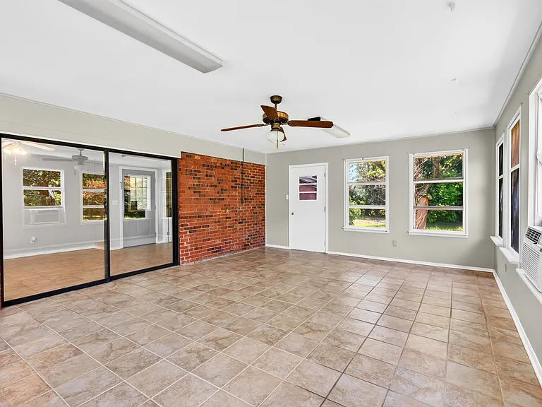 14320 Mallett Rd — Photo 34