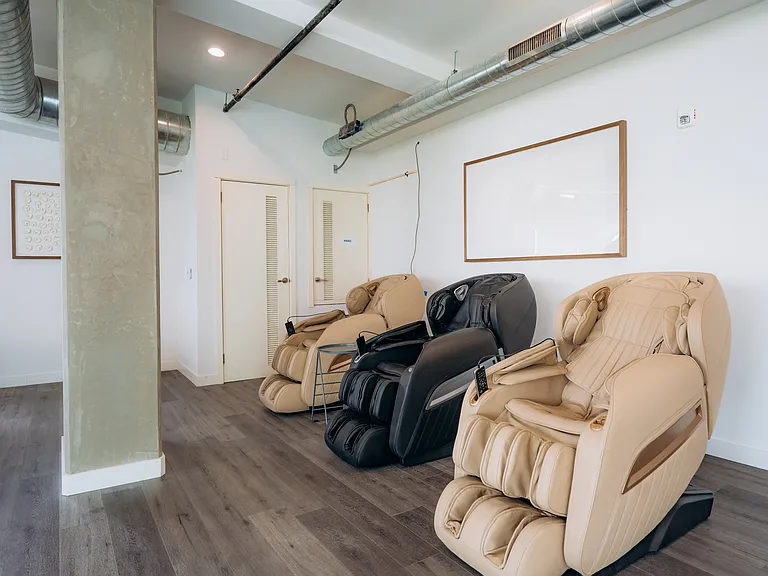 TENTEN Campus Glendale — Photo 23