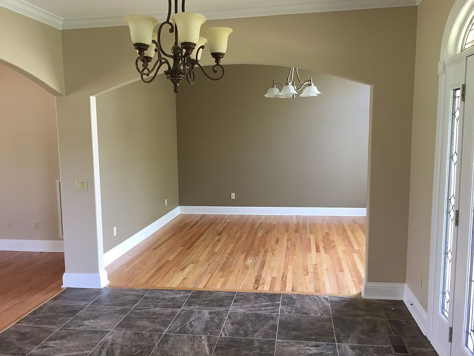 1st image of 3256 Waterfront Dr