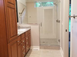 8677 Locust Ln, Newburgh, IN 47630