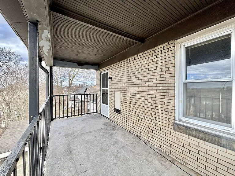 2701 Broadway Ave — Photo 7