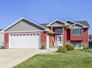 1400 28th St NW, Minot, ND 58703