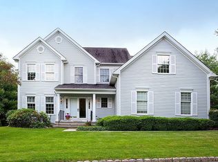 12 Commonwealth Dr, Fairfield, CT 06824