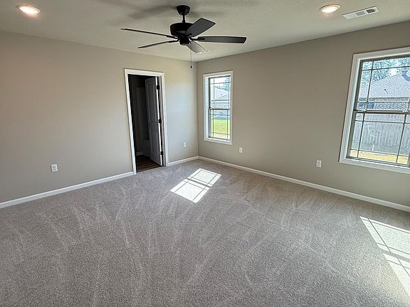 4th image of 5625 Morgan Dr