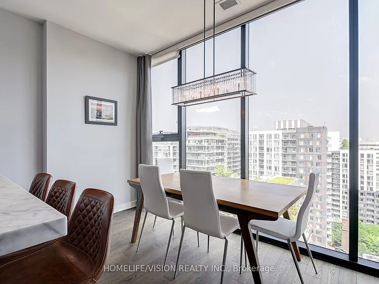 629 King St W #Penthouse 1415 — Photo 12
