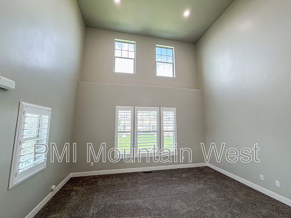 5th image of 1424 S Mountain View Ct