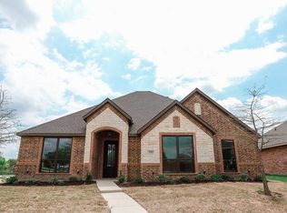 723 Locustberry Dr, Red Oak, TX 75154