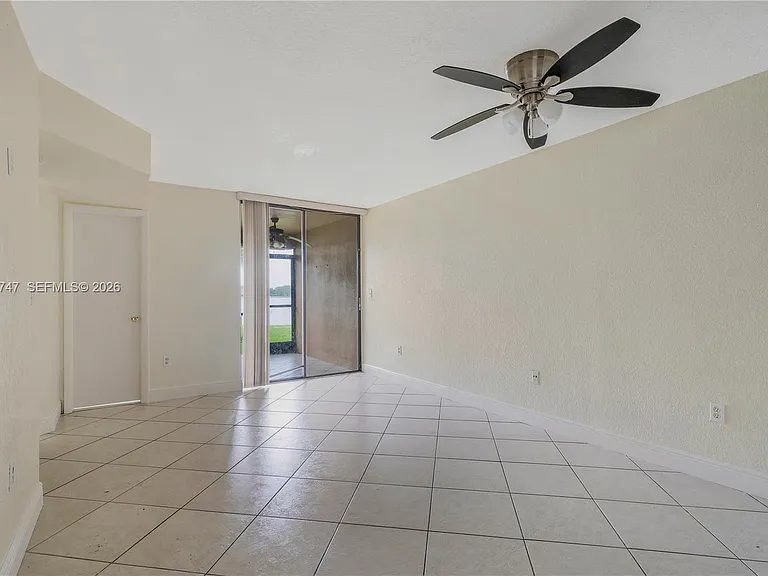 15545 Miami Lakeway N #102 — Photo 15