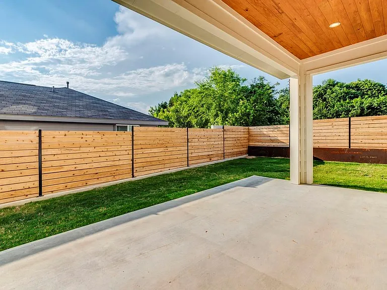 6412 Carson Rdg #B — Photo 25
