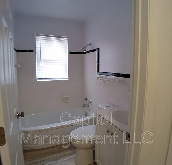 801 N Capitol Ave #1 — Photo 5