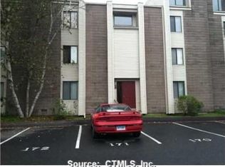 174 Burgundy Hill Ln, Middletown, CT 06457