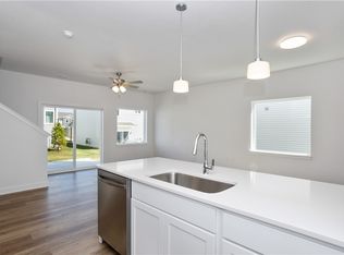 713 Greenwell Pl, Norwalk, IA 50211