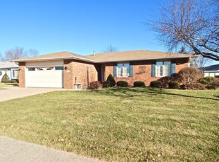520 N Monroe Ave, Bradley, IL 60915