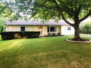 379 Huntley Rd, Crystal Lake, IL 60014