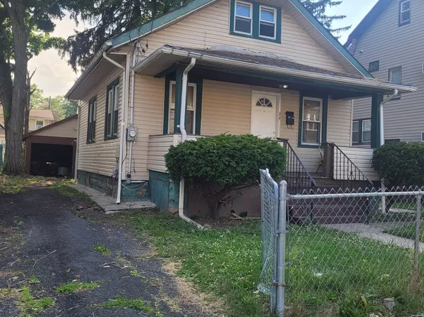 24 Valley St, Newark, NJ 07106