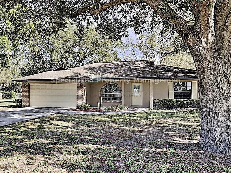1st image of 101 W Osceola Ct