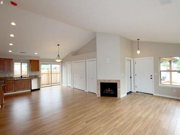 2nd image of 8005 NE 156th Pl