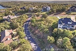 3rd image of 1 Lakeview Rd