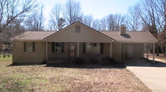 1st image of 209 Chadwick Dr