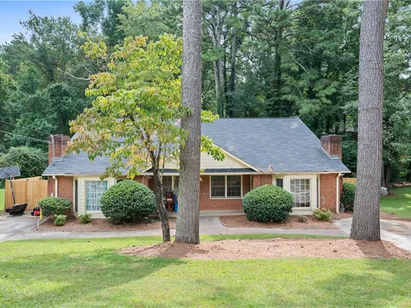 5165 Wexford Ln, Norcross, GA 30071