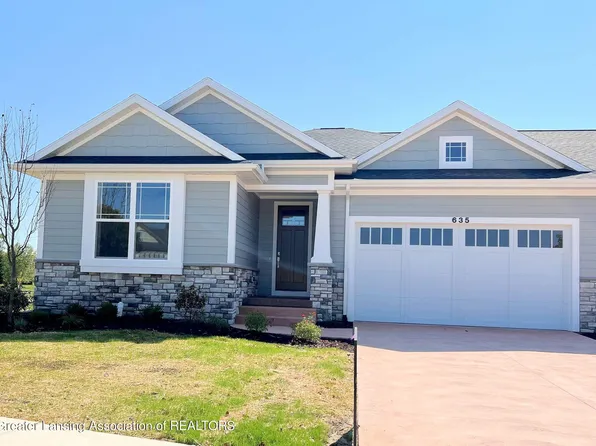 635 Aquila Dr, East Lansing, MI 48823
