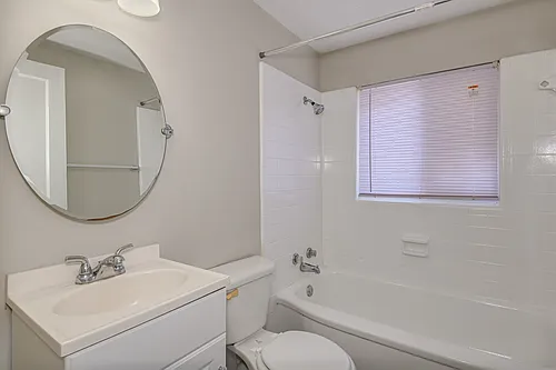 Midtown Apartments Photo 1