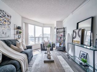 11 Lee Centre Dr #PENTHOUSE 109, Toronto, ON M1H 3J5