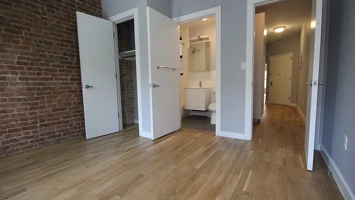 Rented by Nooklyn NYC LLC | media 10