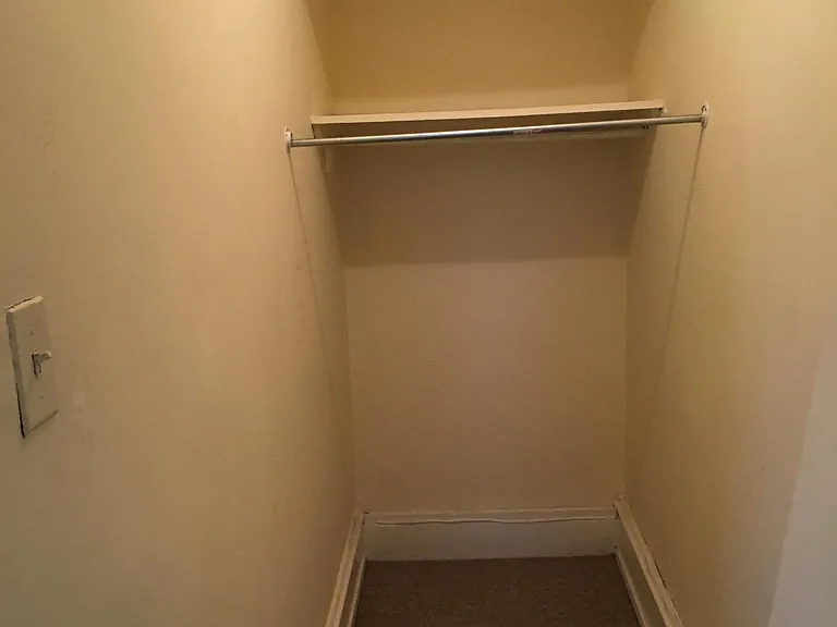 322 S 15th St #4F — Photo 9