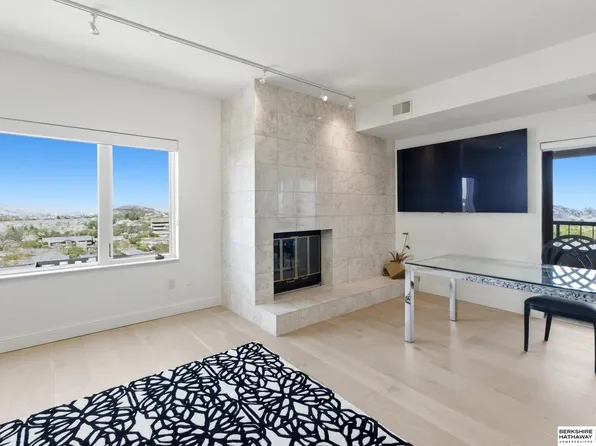 770 N 93rd St APT 6B8, Omaha, NE 68114