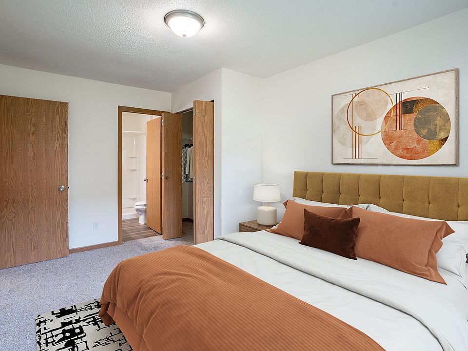 Grand Forks, ND Columbia West Apartments | 3175A | Bedroom