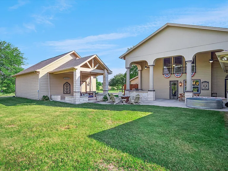 2309 Parker Rd — Photo 34
