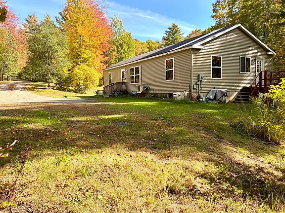 5th image of 144 Greeley Road