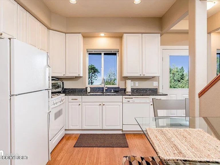16440 Chasewood Ln — Photo 4