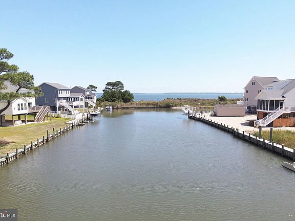 4th image of 933 Sailors Ct