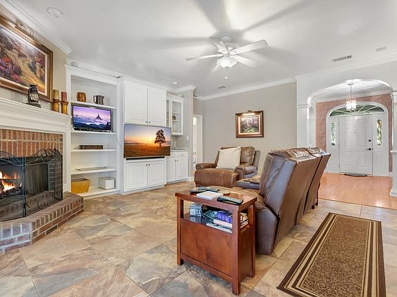 5th image of 6303 Coach House Ct