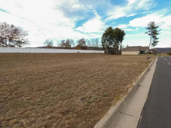 127 Pine Circle Drive #4, Boscobel, WI 53805