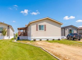 15 Mackenzie Ranch Way #65, Lacombe, AB T4L0B4