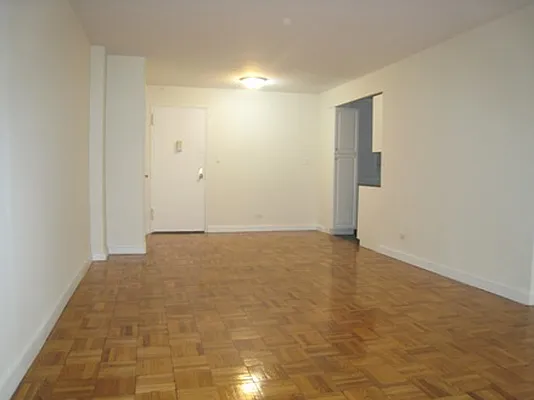 Rented by Metropolitan Equities | media 1