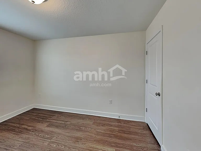 4320 Reisswood Loop — Photo 18