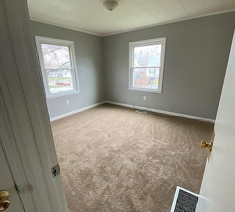 4th image of 1026 Highland Park Dr